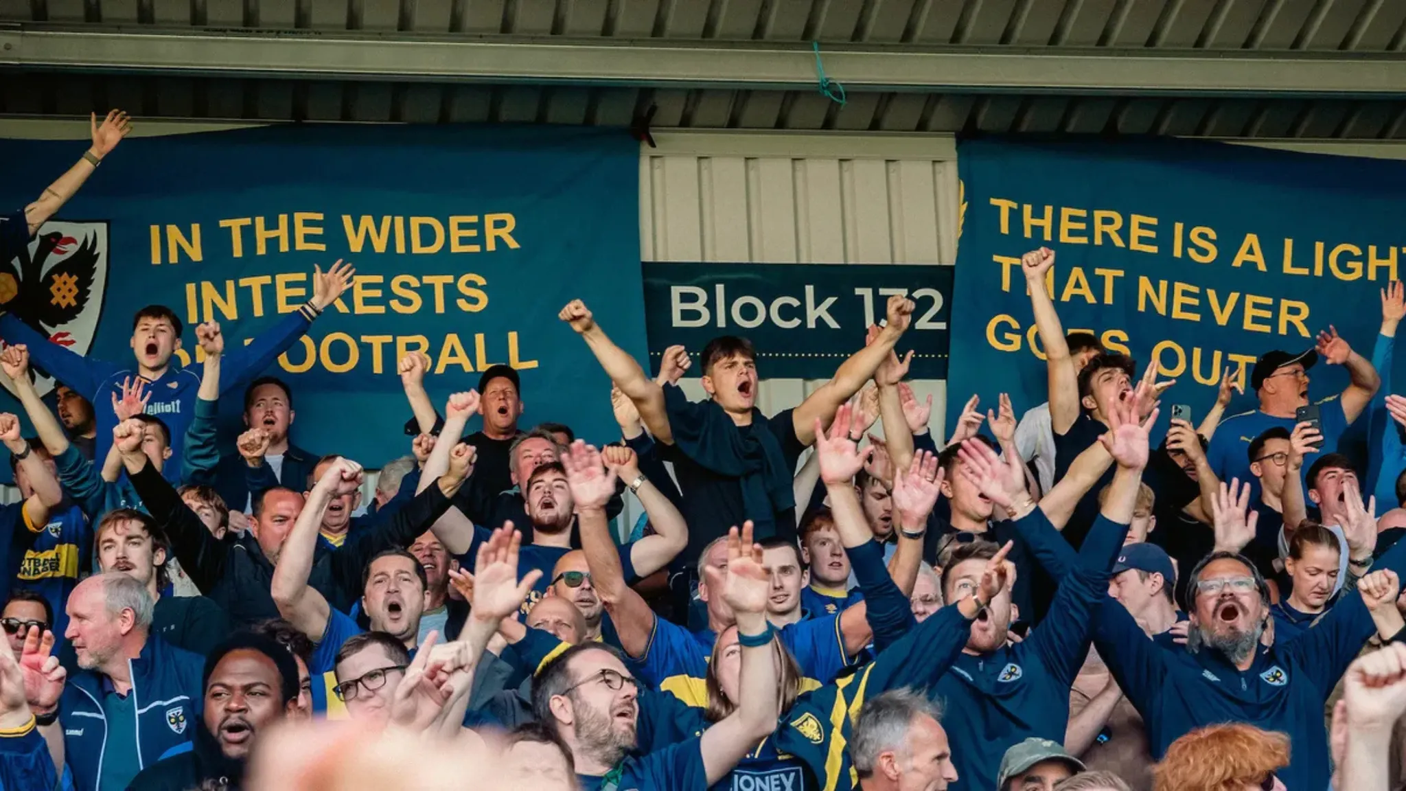 AFC Wimbledon Kit Hub in Kit Revolution