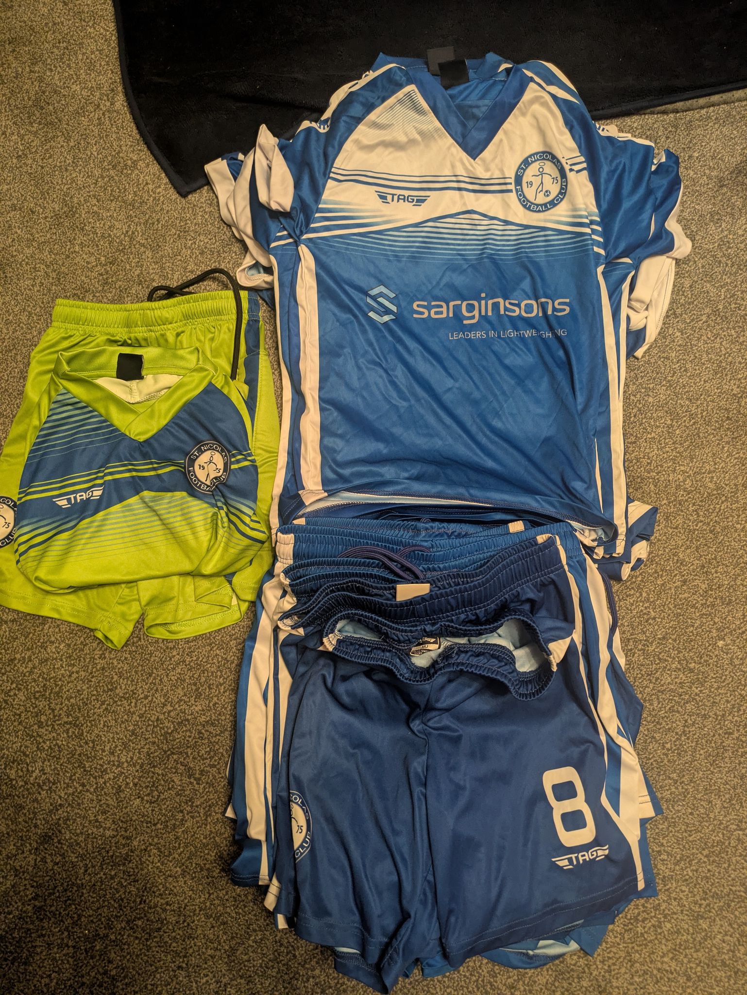 Youth Football Clothing - Size Mixed small junior up to large junior - Match worn condition. 