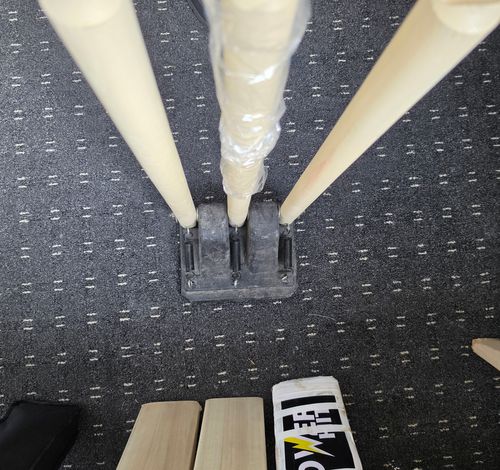 Unisex Cricket Equipment - Excellent condition. 