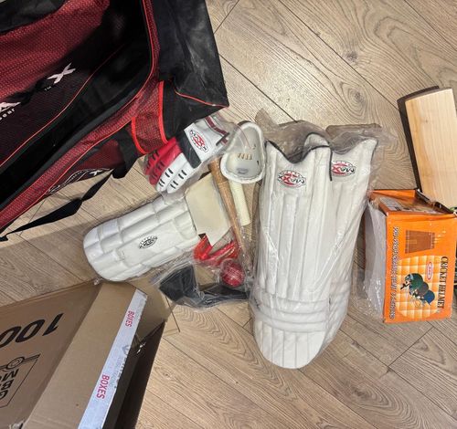 Adult Cricket Equipment - New without Tags (NWOT) condition. 