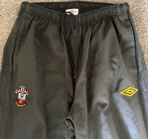 Teens Football Clothing - Size 13-14 - Good condition. 