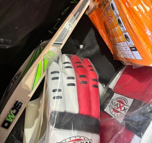 Adult Cricket Equipment - New without Tags (NWOT) condition. 