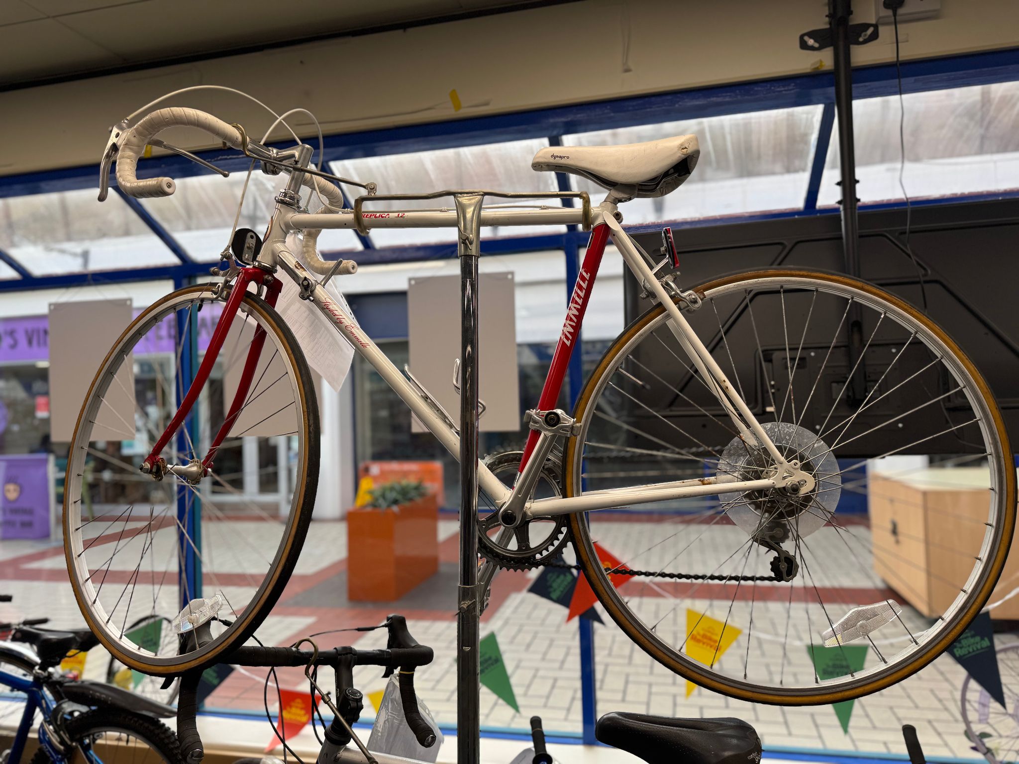 Kit Revolution Item Image