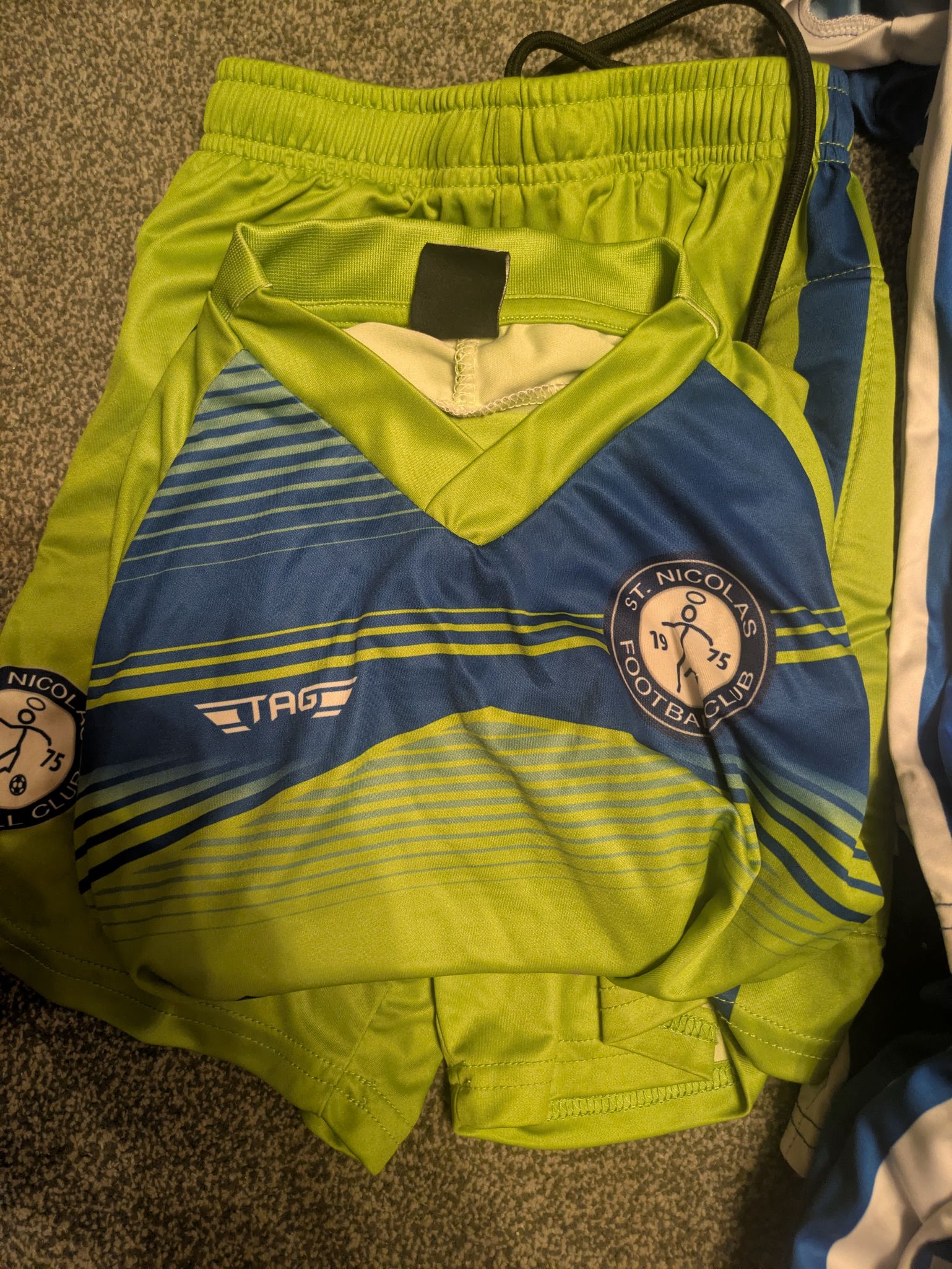 Youth Football Clothing - Size Mixed small junior up to large junior - Match worn condition. 