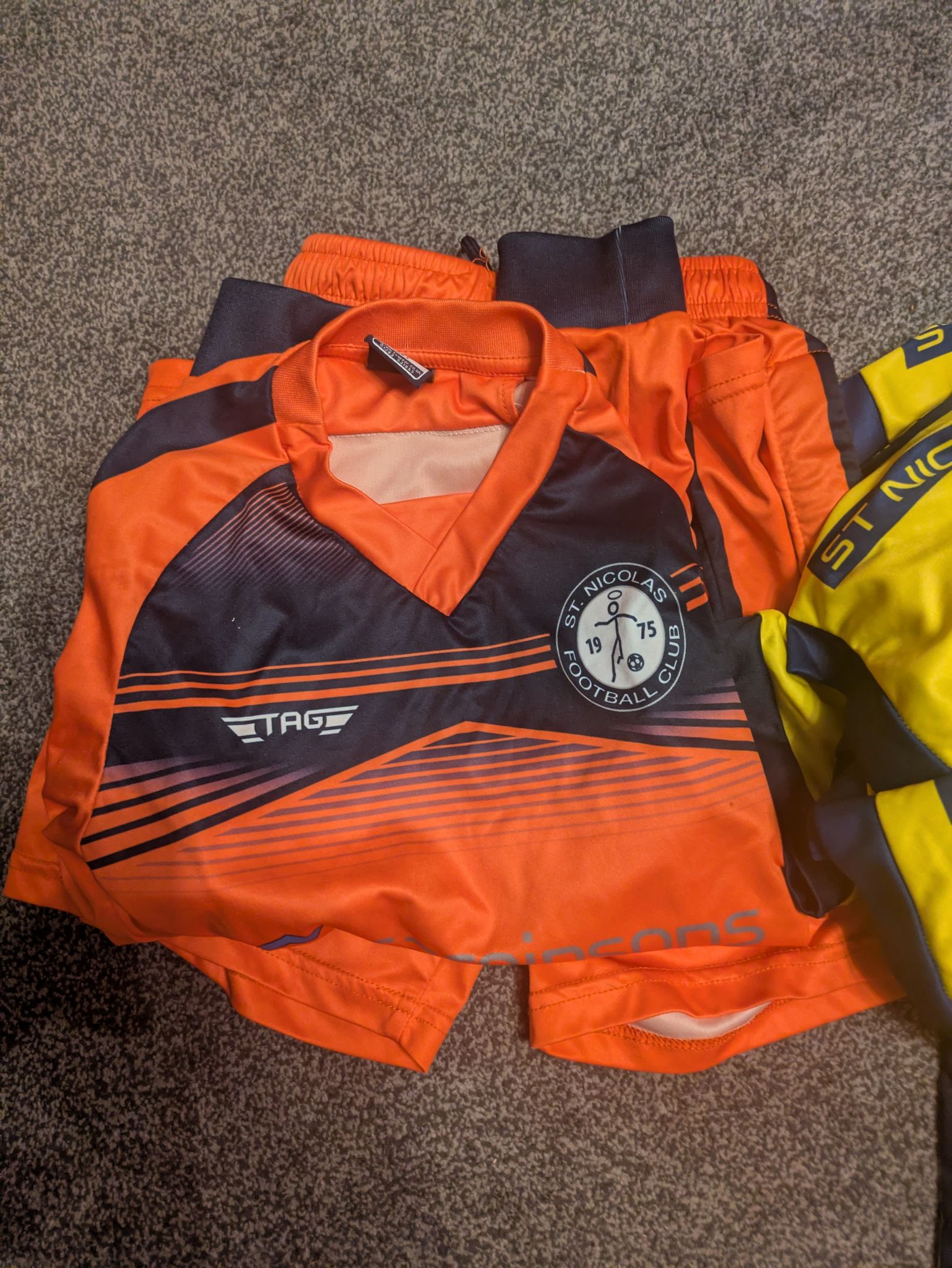 Youth Football Clothing - Size Mixed sizes - Match worn condition.