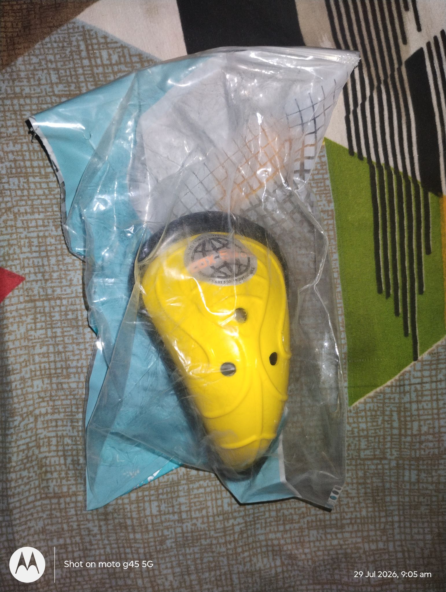Adult Cricket Equipment - Size Full size - Excellent condition.