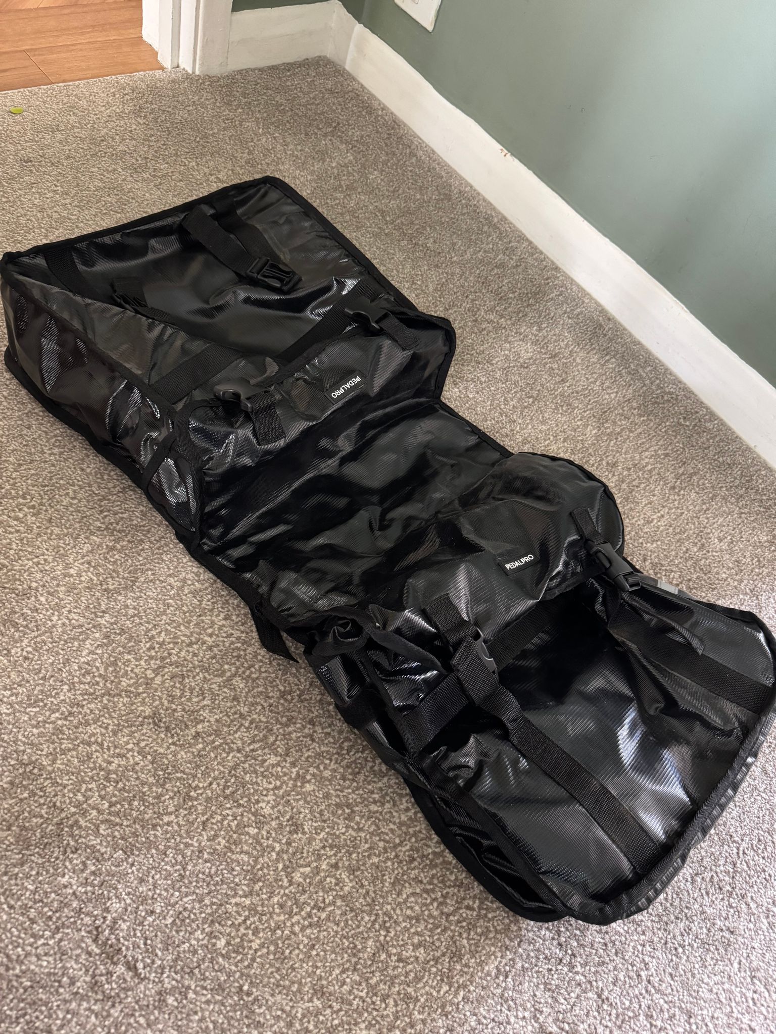 Unisex Cycling Equipment - Good condition.