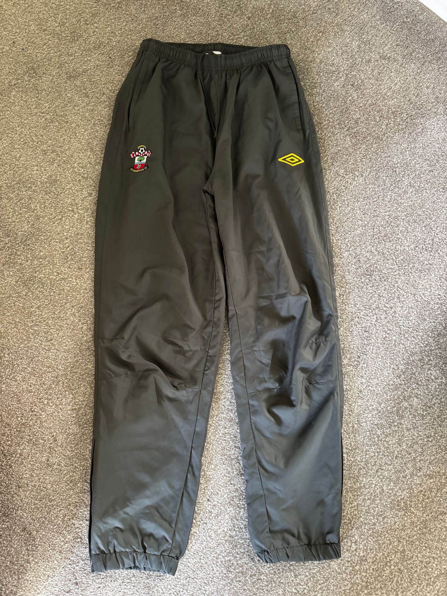Teens Football Clothing - Size 13-14 - Good condition.
